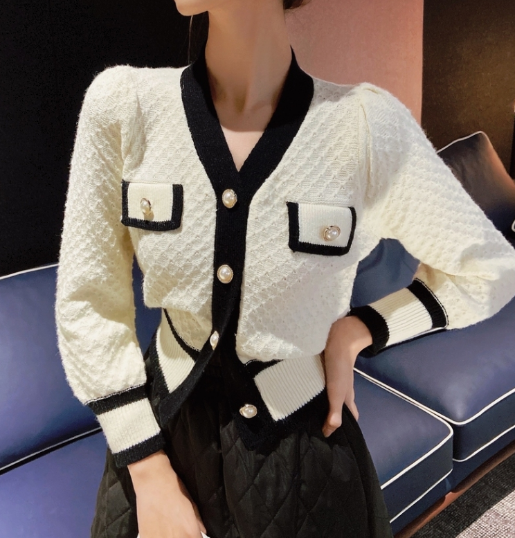 Autumn 2022 New Slim French Small Fragrant Knitwear V-neck Cardigan Blouse Women
