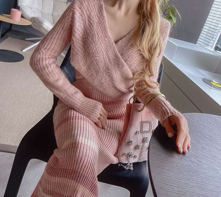Slouchy V-neck Crossover Mahai Sweater Women's 2022 New Autumn Winter Pink Knitwear